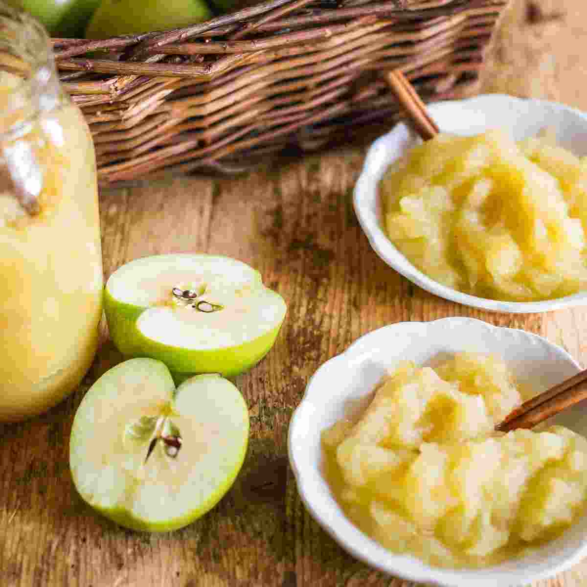 How to make homemade Applesauce