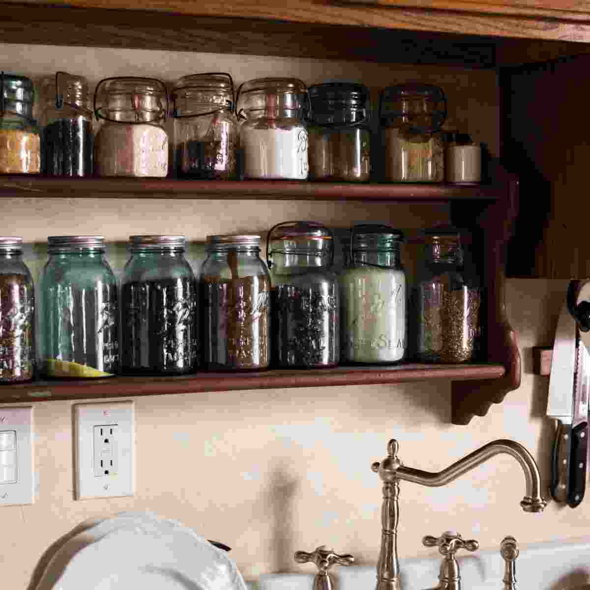 20 ways to Use Mason jars in the kitchen