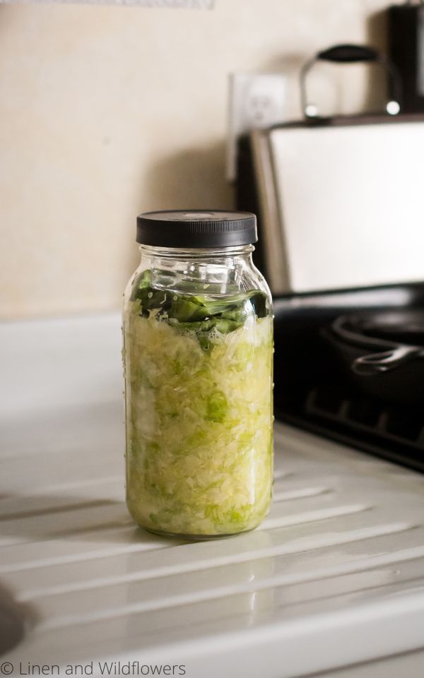 How to make sauerkraut in a mason jar