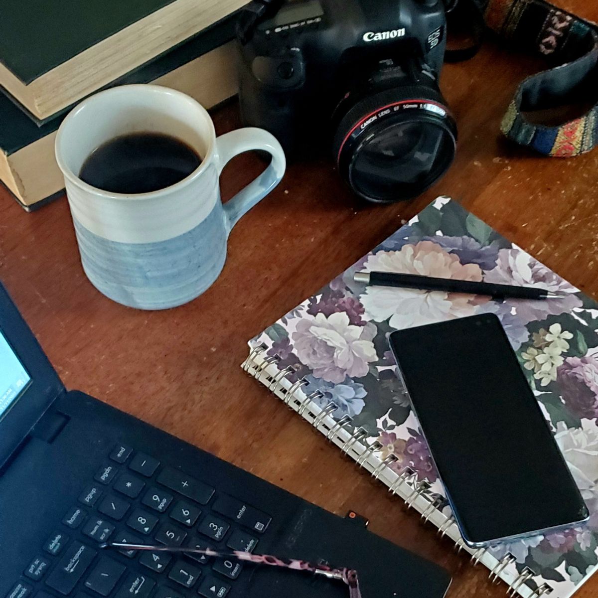 12 Tips for Working From Home-Linen and Wildflowers