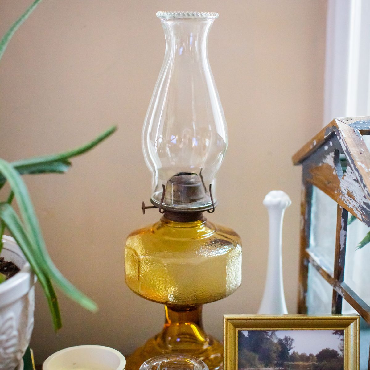 Antiquing for Home Decor + Tips