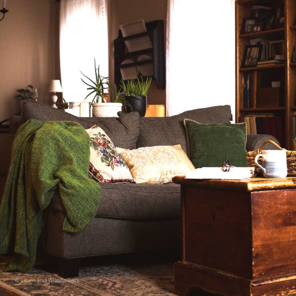 19 antique & vintage living room ideas