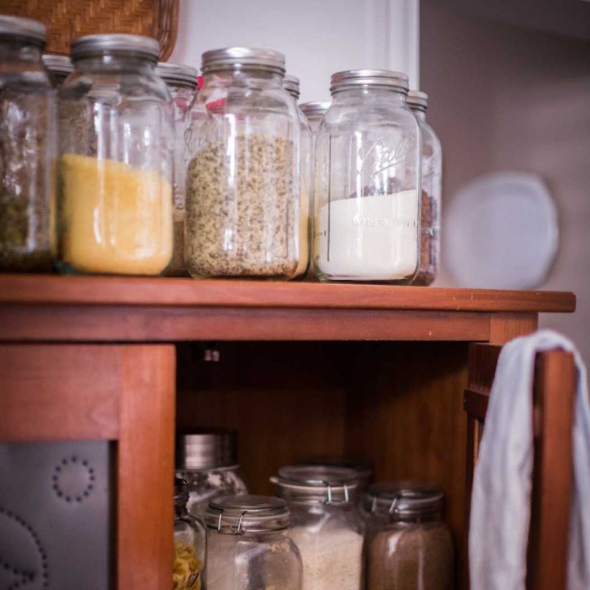 Pantry Staples You Need For Your Kitchen