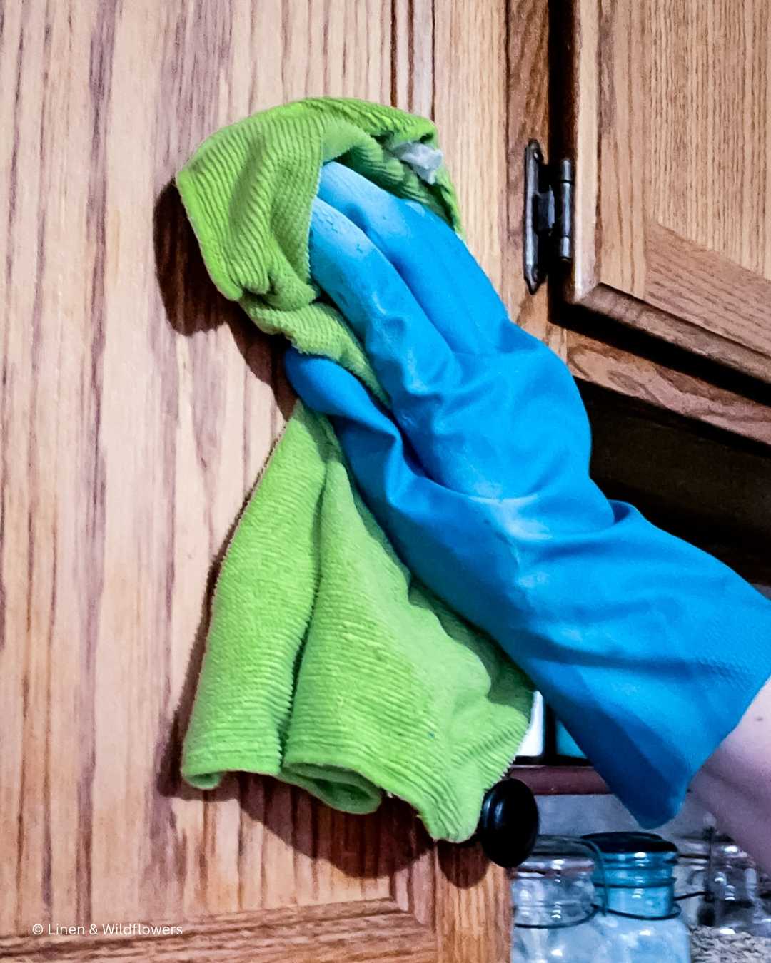 5 Best Tips for Cleaning Kitchen Cabinets · Linen & Wildflowers